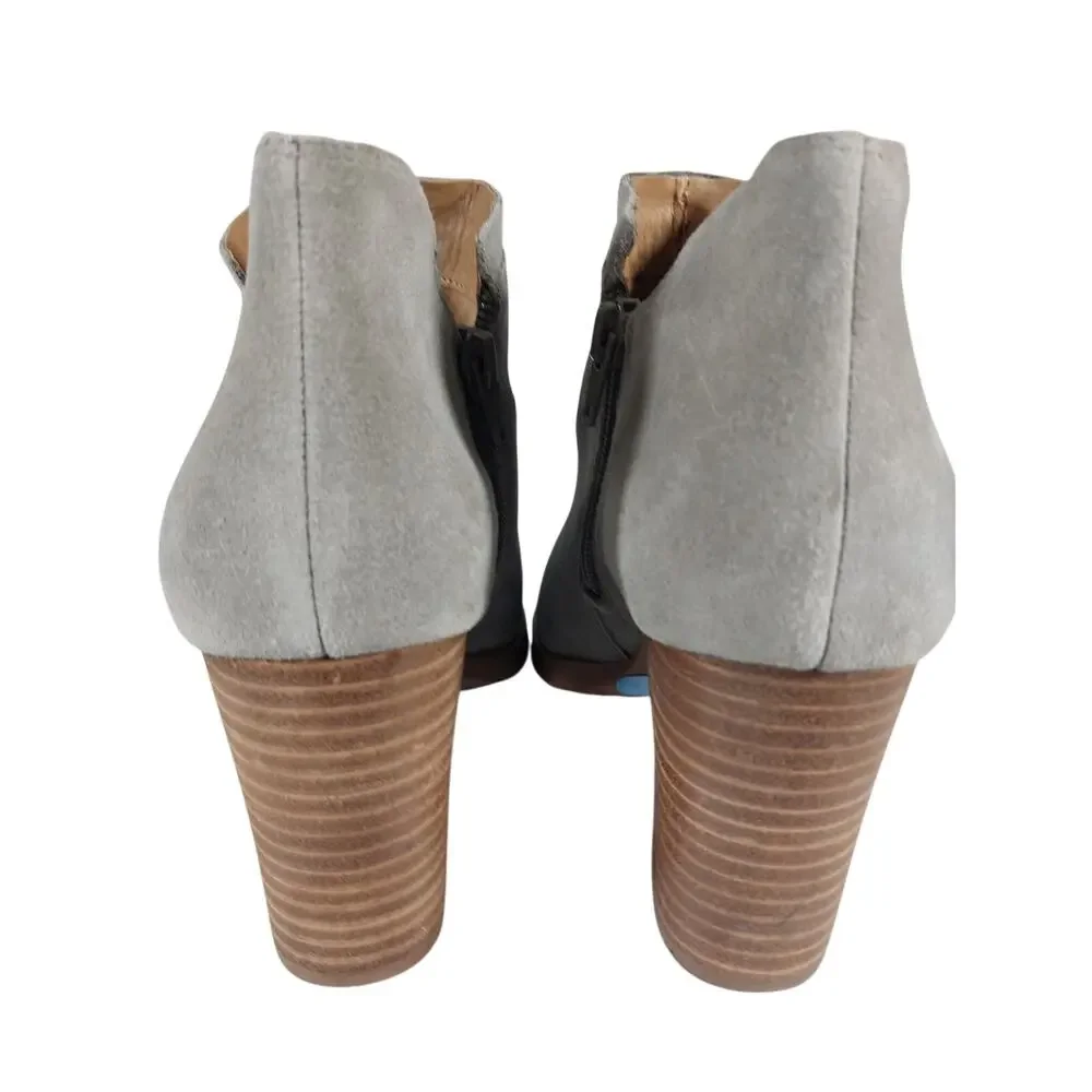NWOT! LUCKY BRAND! GRAY GENUINE LEATHER DOUBLE ZIP, STACK HEEL ANKLE BOOTS! 7.5M